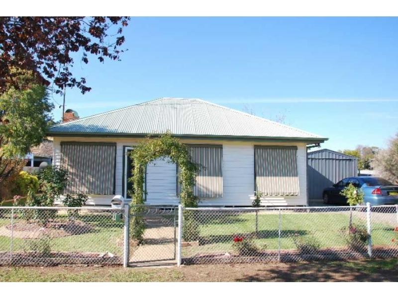 120 Denison Street, Finley NSW 2713