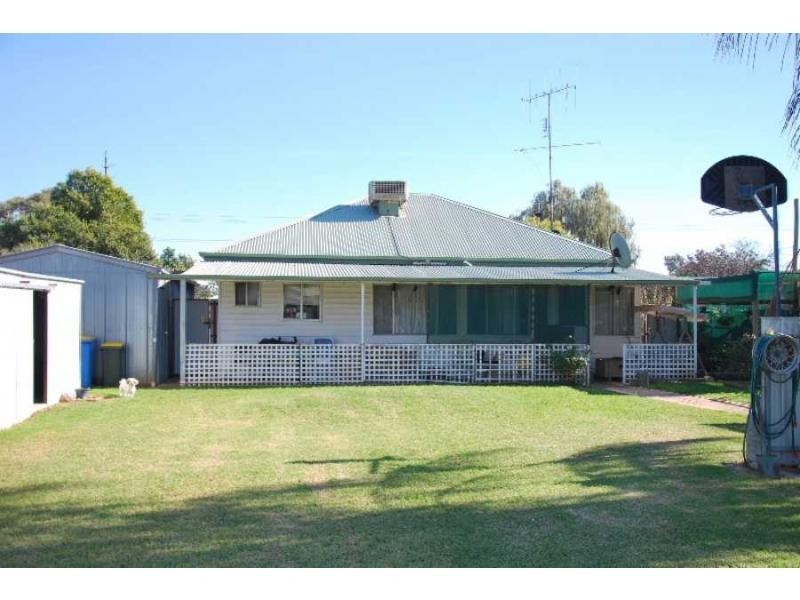 120 Denison Street, Finley NSW 2713