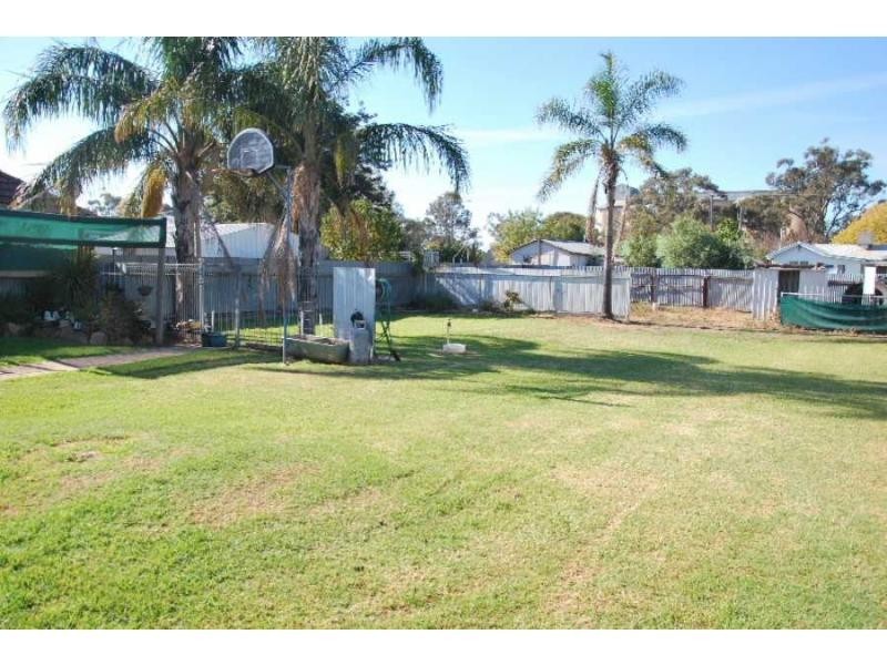 120 Denison Street, Finley NSW 2713