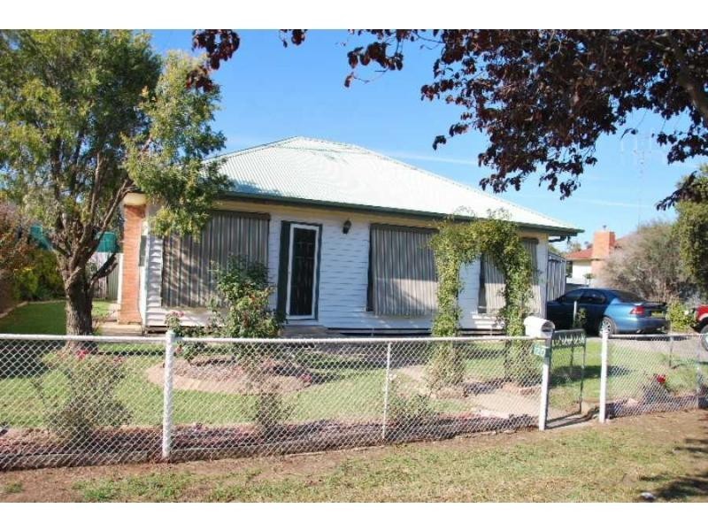 120 Denison Street, Finley NSW 2713