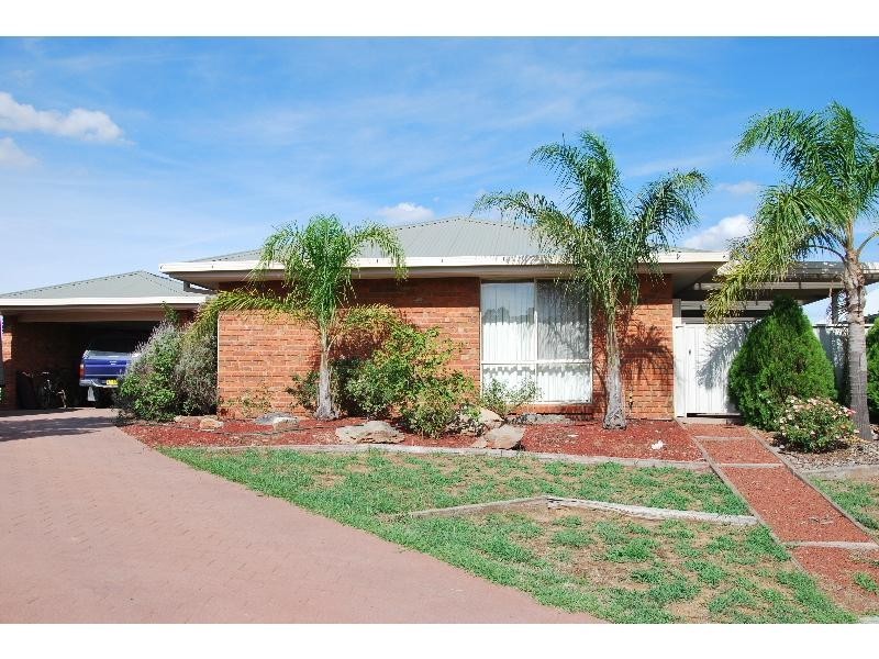 7 Orange Grove, Barooga NSW 3644