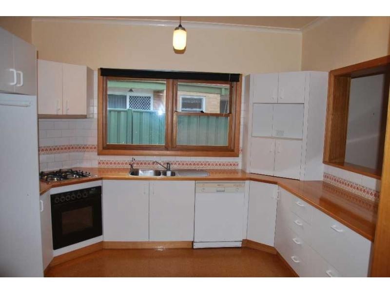 8 Lirrk Street, Cobram VIC 3644