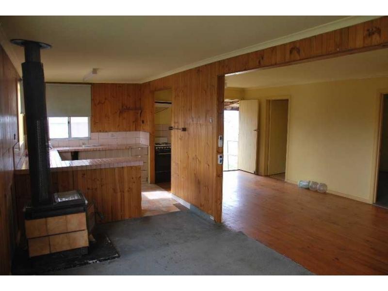 42 Myers Street, Bearii VIC 3641