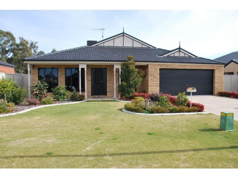 9 Grasso Drive, Cobram VIC 3644