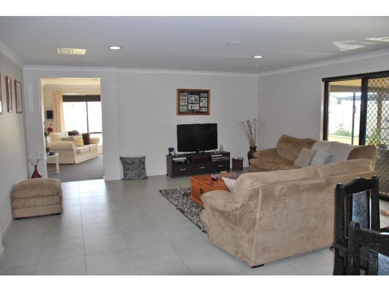 9 Grasso Drive, Cobram VIC 3644