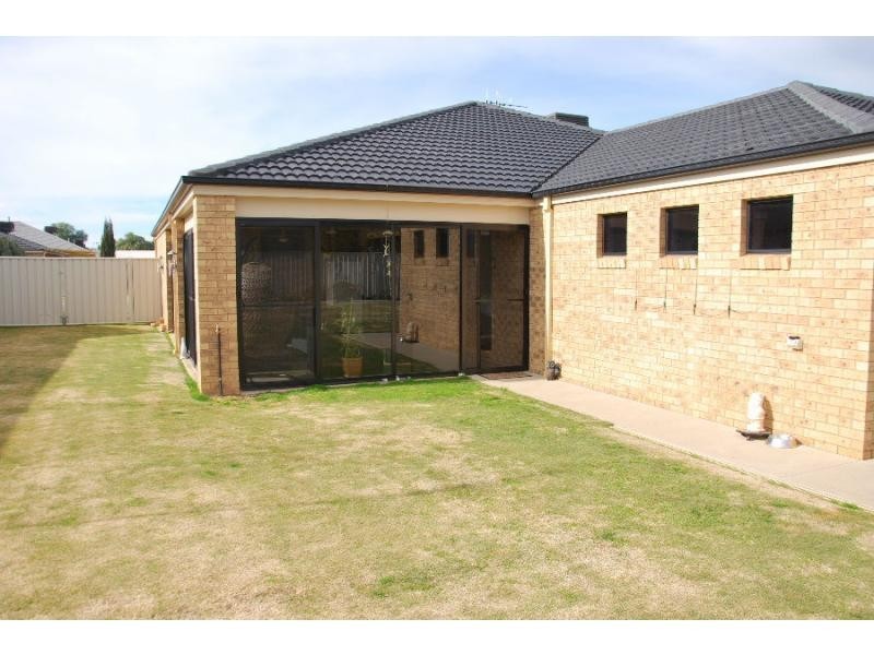 9 Grasso Drive, Cobram VIC 3644