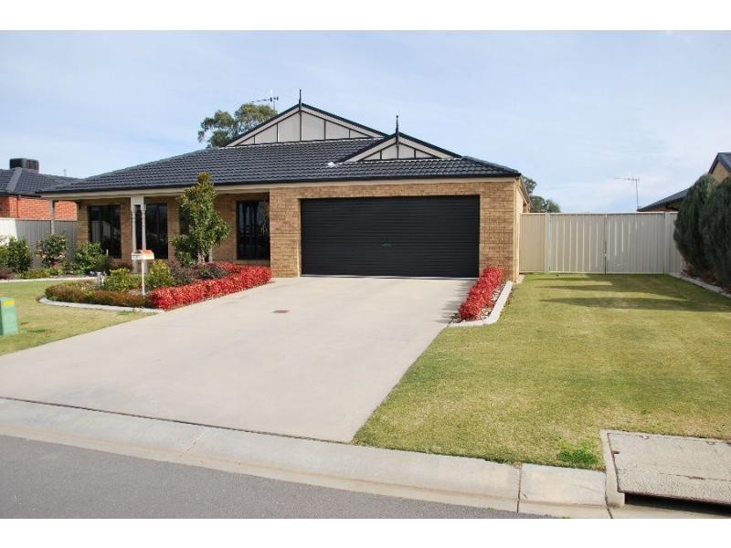 9 Grasso Drive, Cobram VIC 3644