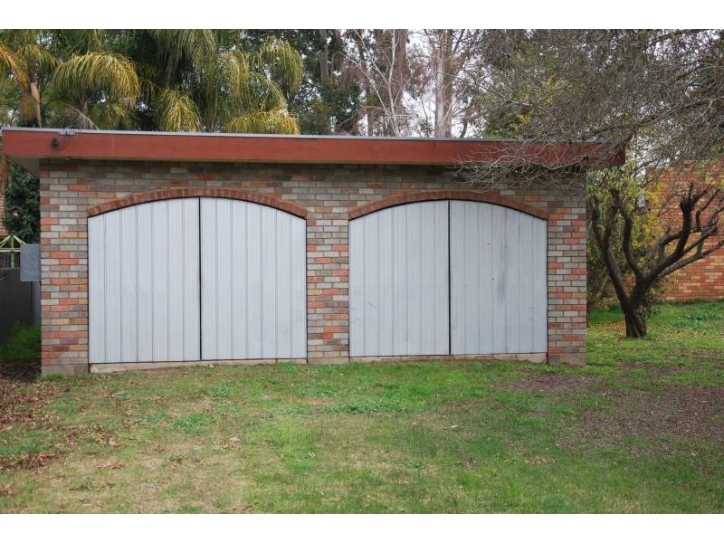 27 Kamarooka Street, Barooga NSW 3644