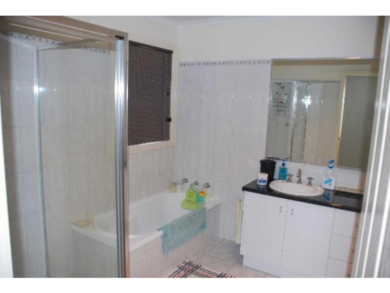 Unit 1/18 Hume Street, Cobram VIC 3644