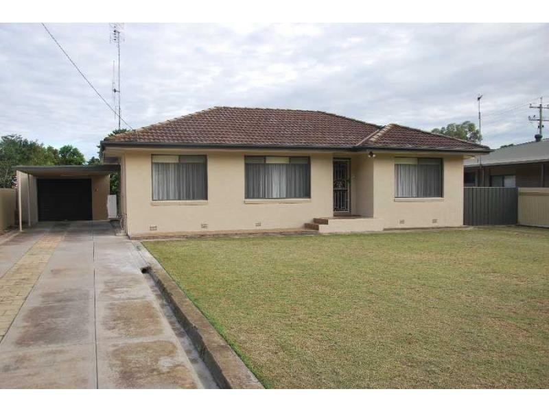 18 Collie Street, Barooga NSW 3644