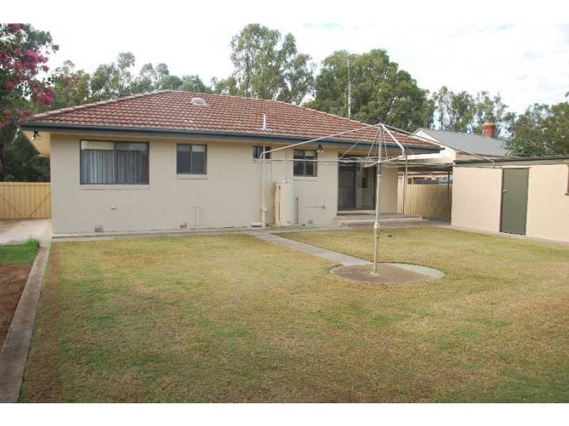 18 Collie Street, Barooga NSW 3644