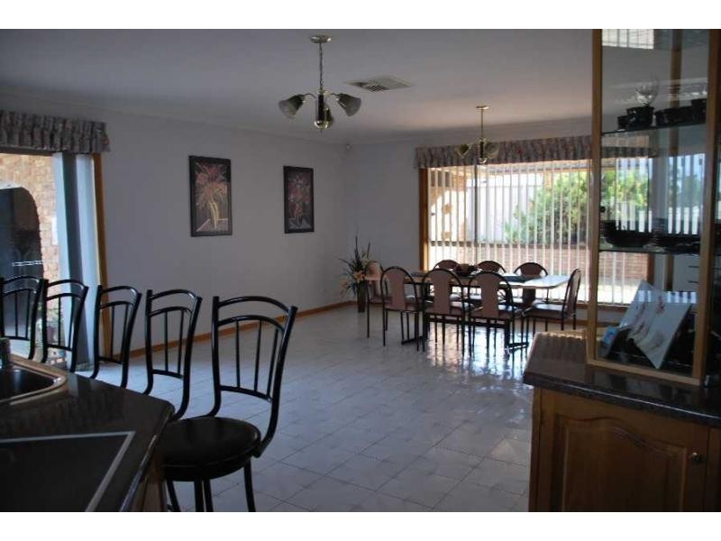 8 View Court, Cobram VIC 3644