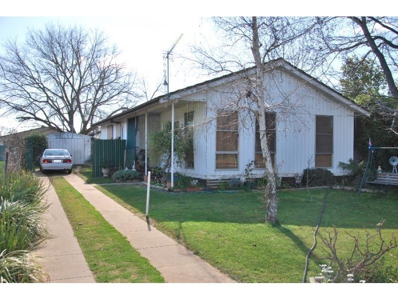 2 Silver Court, Cobram VIC 3644