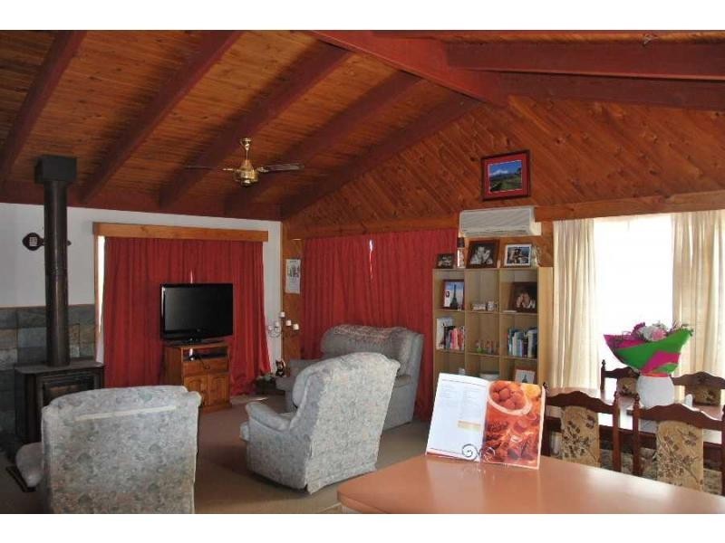 16 Brahe Street, Katamatite VIC 3649