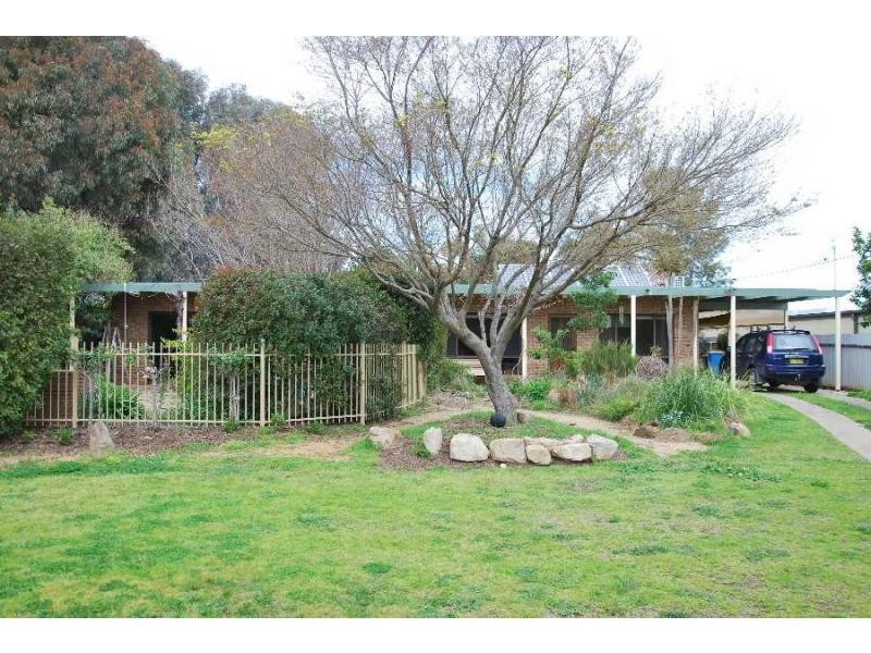 13 Kamarooka Street, Barooga NSW 3644