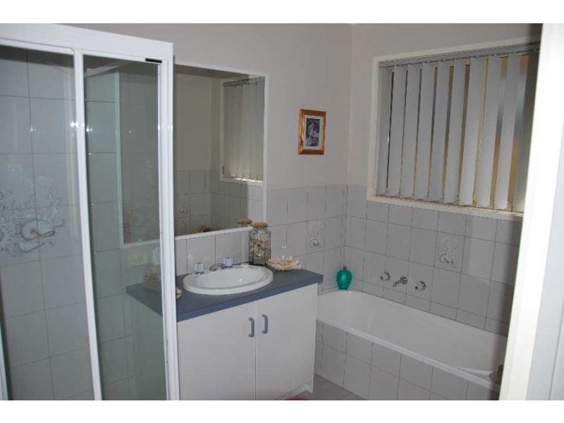 18 Anvil Street, Cobram VIC 3644