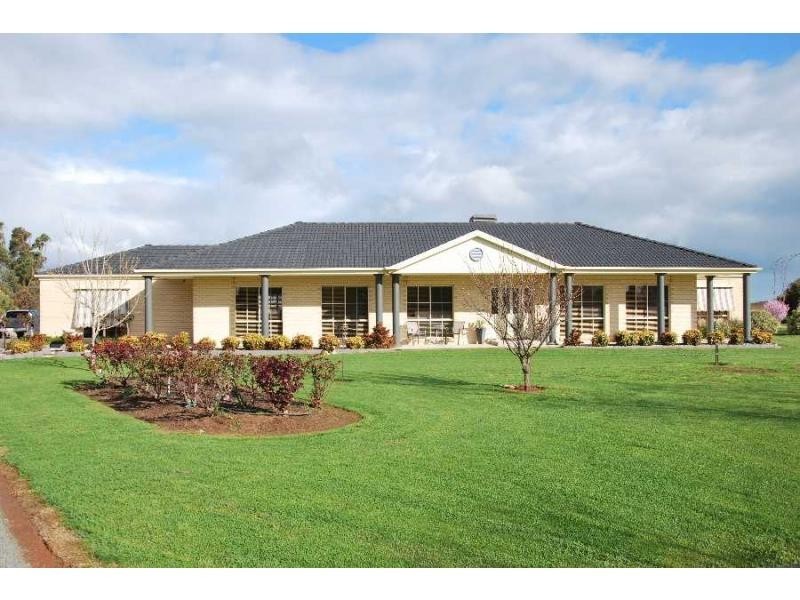18 Catona Crescent, Cobram VIC 3644