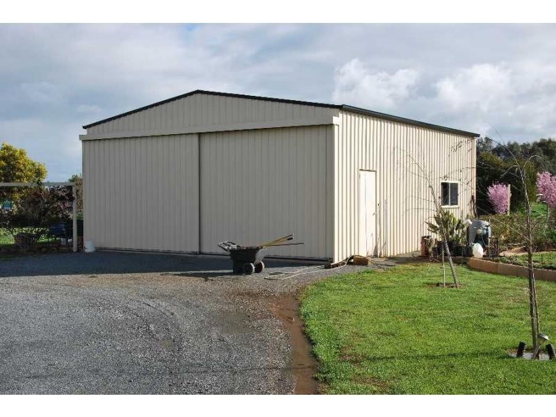 18 Catona Crescent, Cobram VIC 3644