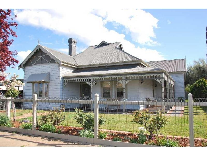 5 Oak Street, Cobram VIC 3644