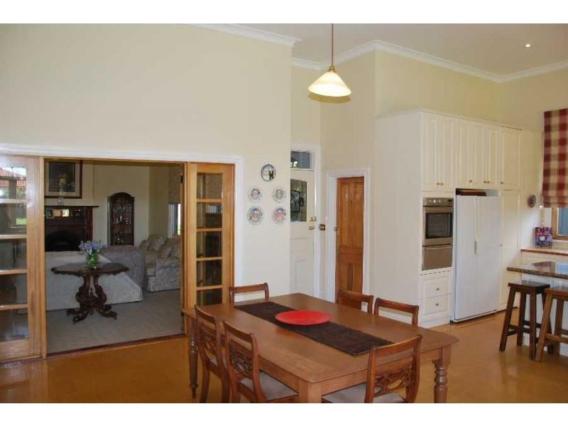 5 Oak Street, Cobram VIC 3644