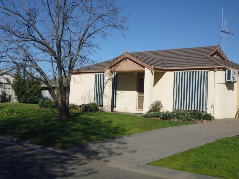 Unit 1/15 Horner Street, Cobram VIC 3644