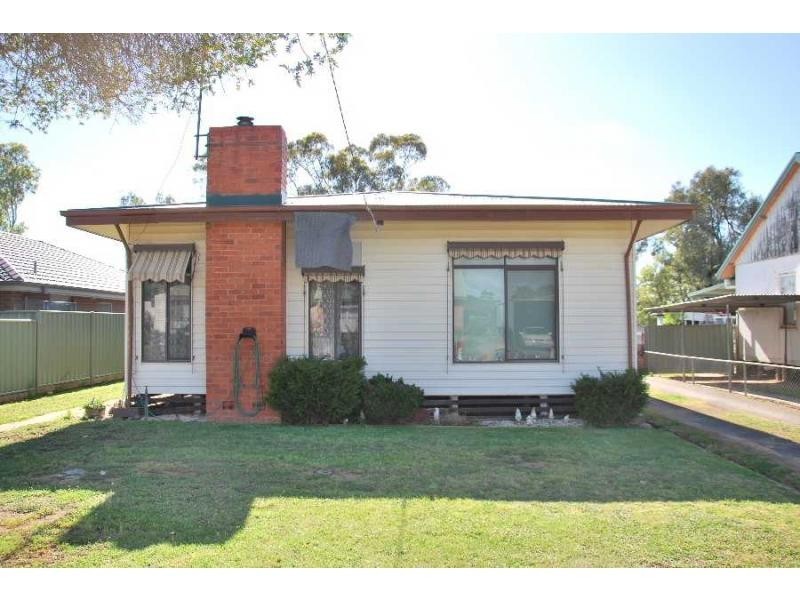 16 Wadeson Street, Cobram VIC 3644