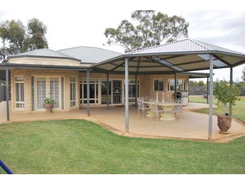 40 Marion Drive, Tocumwal NSW 2714
