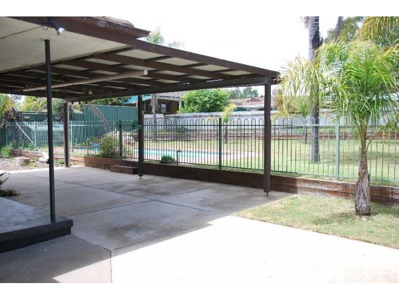 37 Collie Street, Barooga NSW 3644