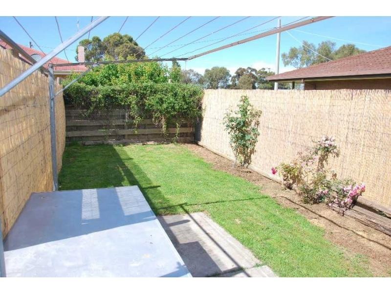 Unit 1/2 Queen Street, Cobram VIC 3644