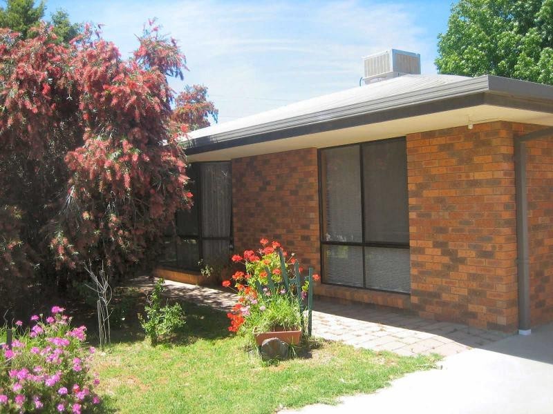 29 Cobram Street, Berrigan NSW 2712