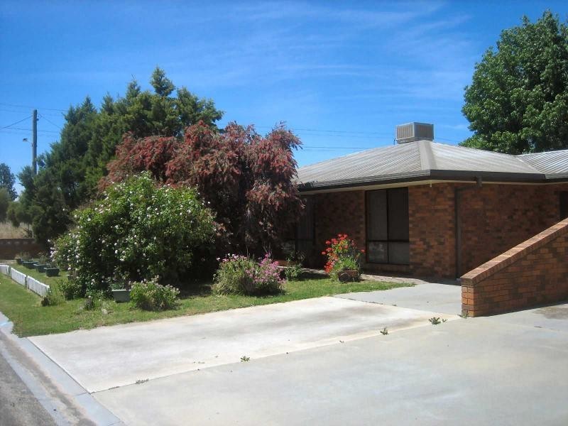 29 Cobram Street, Berrigan NSW 2712