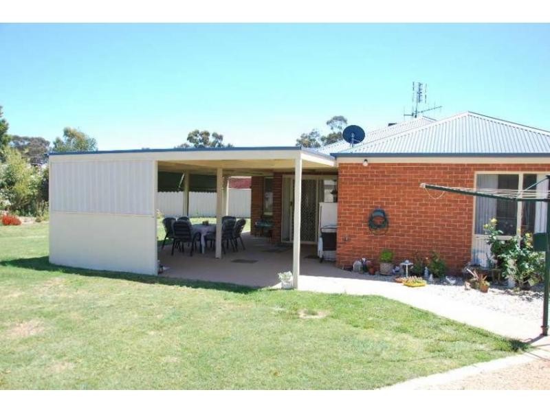 2 Haley Court, Tocumwal NSW 2714