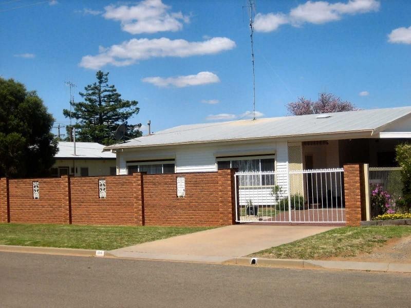 84 Tocumwal Street, Finley NSW 2713