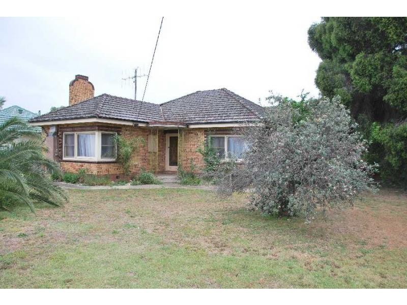 39 Mookarii Street, Cobram VIC 3644