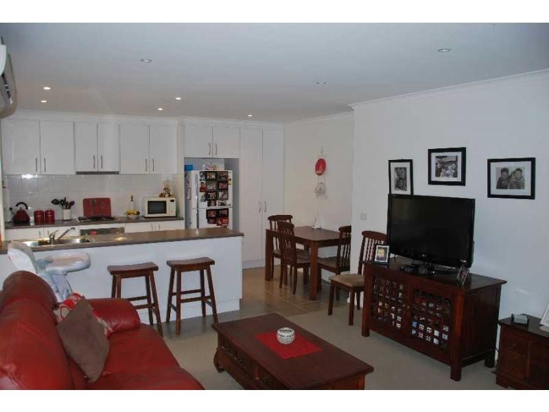 Unit 2/7-9 Sledmere Avenue, Cobram VIC 3644