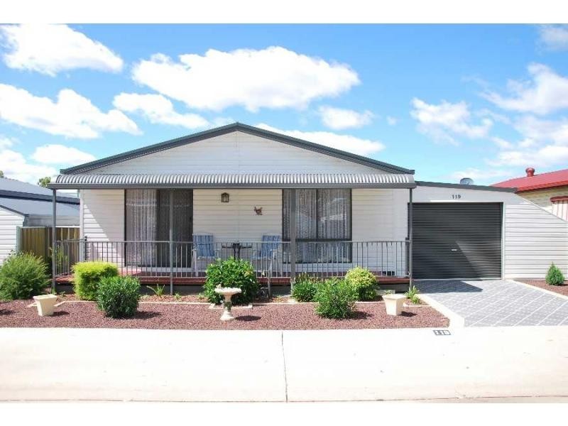 119 Oasis Drive, Oasis Village, Cobram VIC 3644