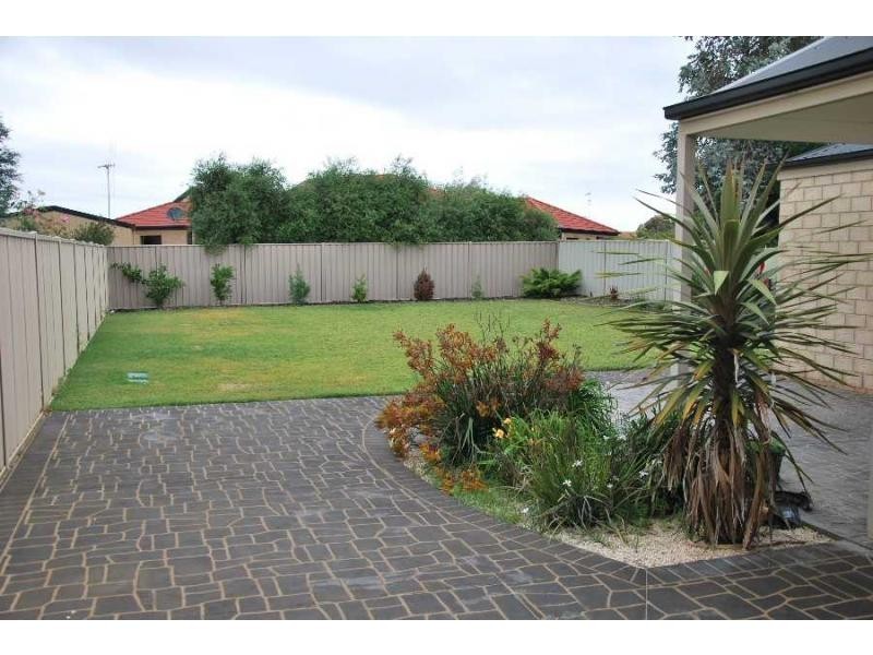 18 Apricot Circuit, Cobram VIC 3644