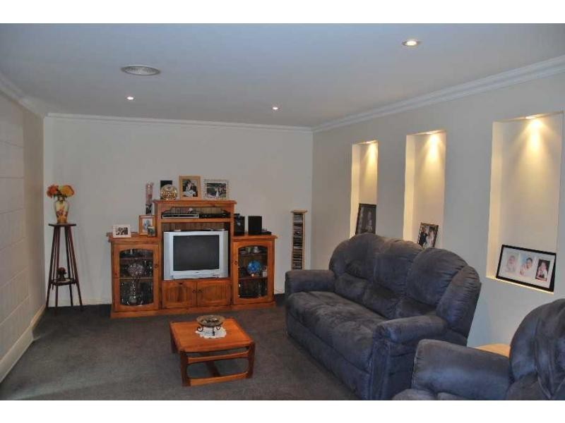 6 Isabel Avenue, Barooga NSW 3644