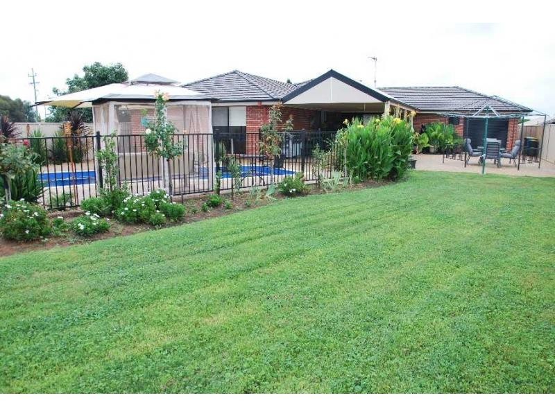 6 Isabel Avenue, Barooga NSW 3644