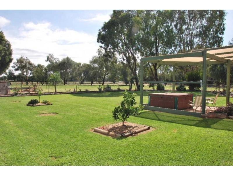 4216 Murray Valley Highway, Yarroweyah VIC 3644