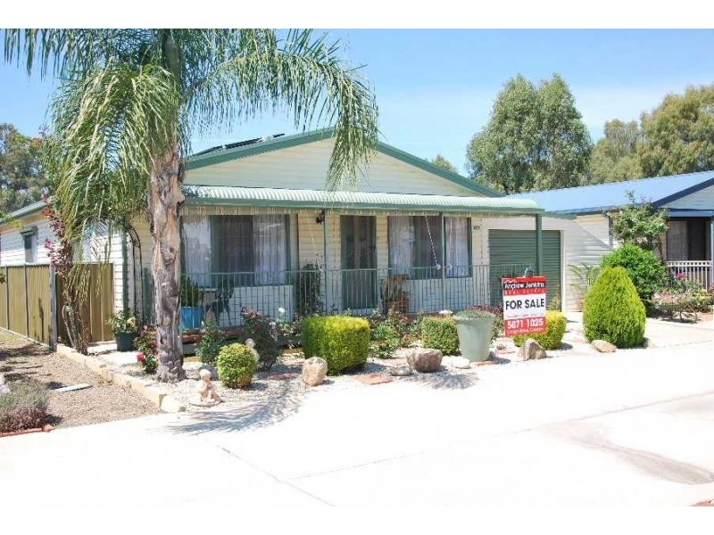 152 Lakeside Drive, Oasis Village, Cobram VIC 3644