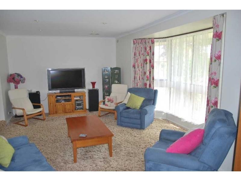 24 Toms Drive, Cobram VIC 3644