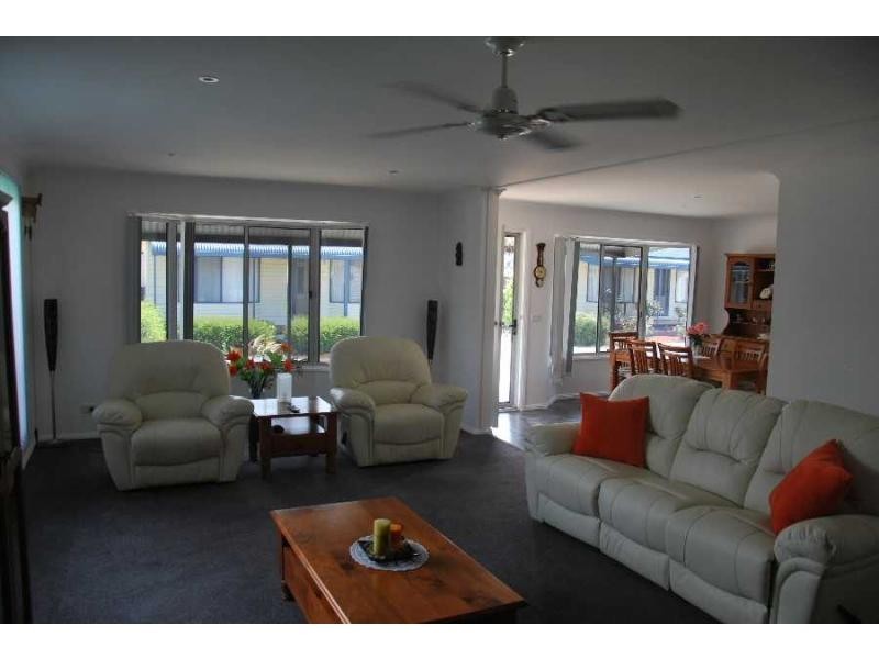 108 Oasis Drive, Oasis Village, Cobram VIC 3644