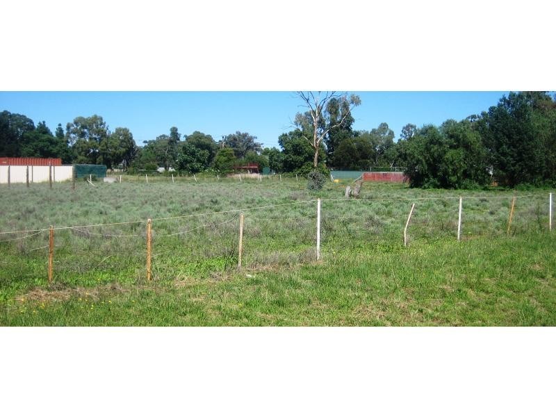 33-35 Thornber Street, Oaklands NSW 2646