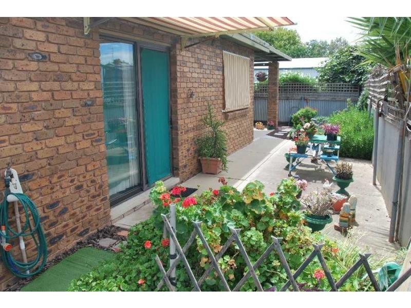 Unit 3/6 Thompson Avenue, Cobram VIC 3644