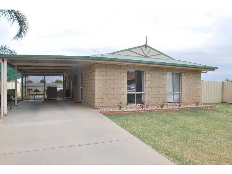 2 Ellen Drive, Cobram VIC 3644