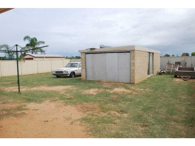 2 Ellen Drive, Cobram VIC 3644
