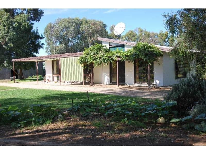 13 Langan Road, Cobram East VIC 3644