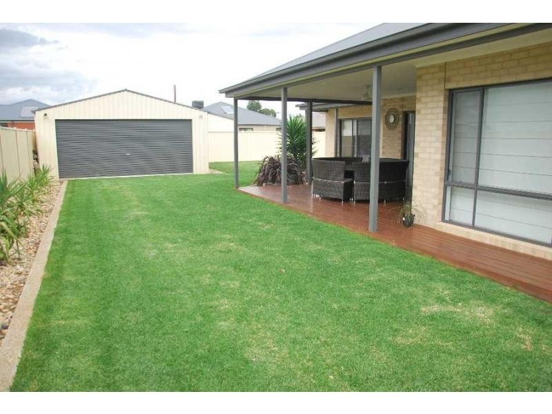 11 Elberta Court, Cobram VIC 3644