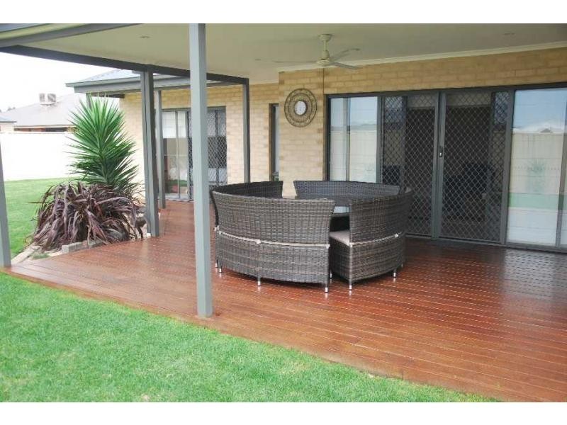 11 Elberta Court, Cobram VIC 3644